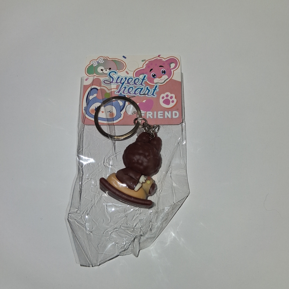 Brown Monster Keychain - Picture 2 of 2